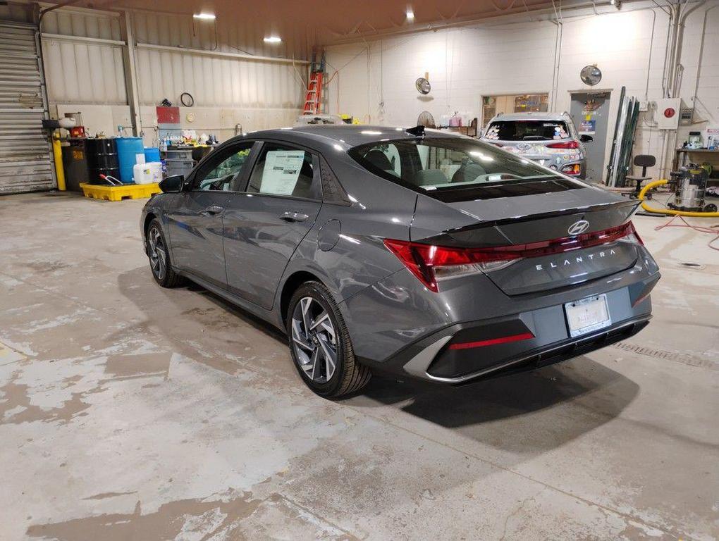 new 2025 Hyundai Elantra car, priced at $21,239