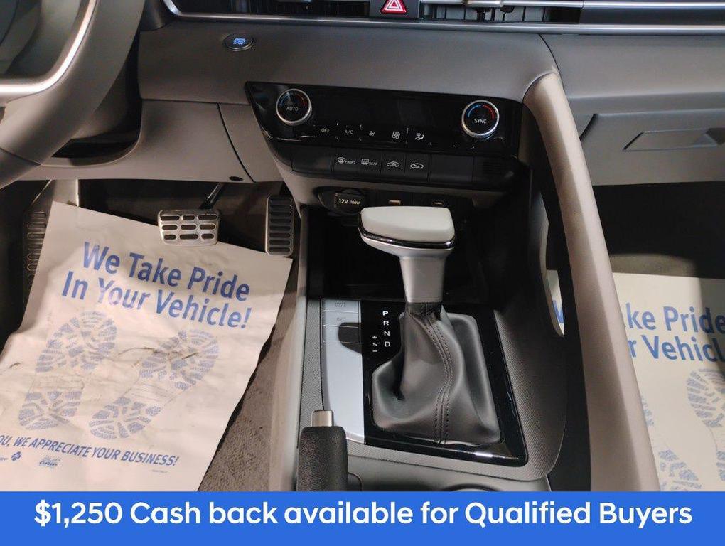 new 2025 Hyundai Elantra car, priced at $22,990