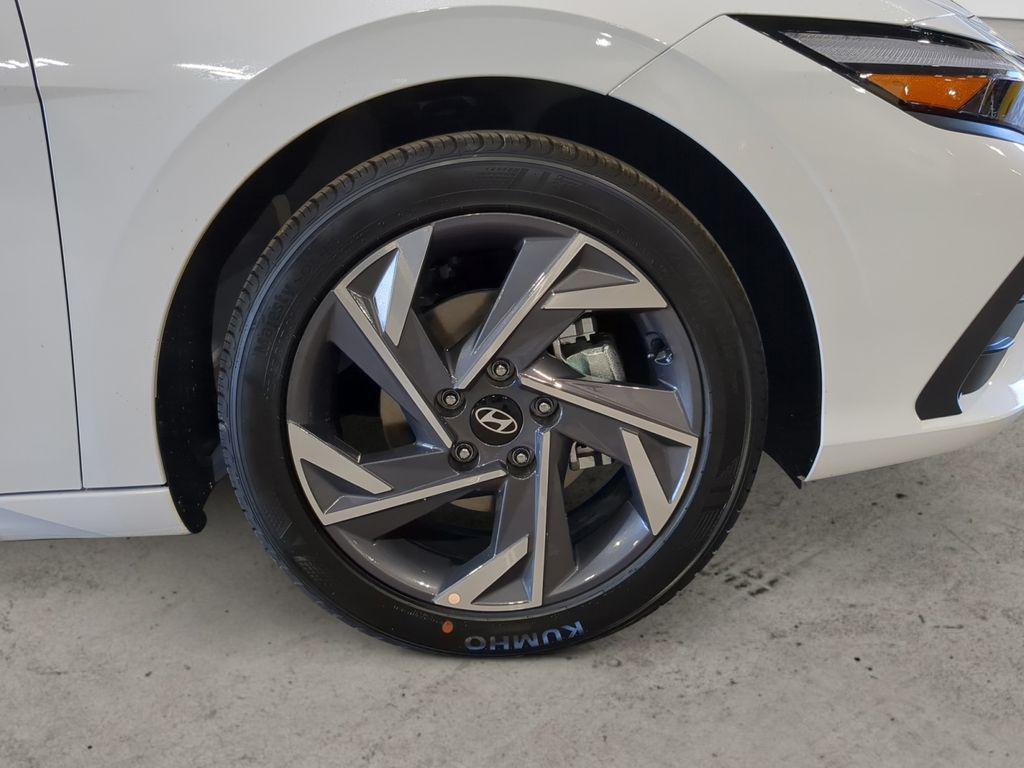 new 2025 Hyundai Elantra car, priced at $21,660