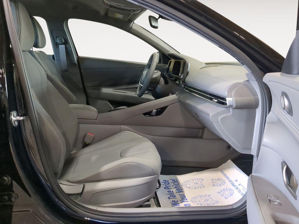 new 2025 Hyundai Elantra car, priced at $21,213