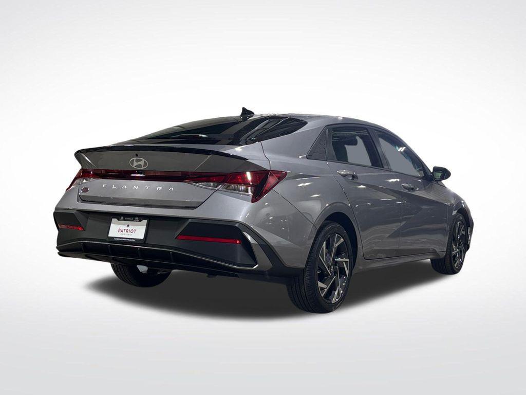 new 2025 Hyundai Elantra car, priced at $21,213