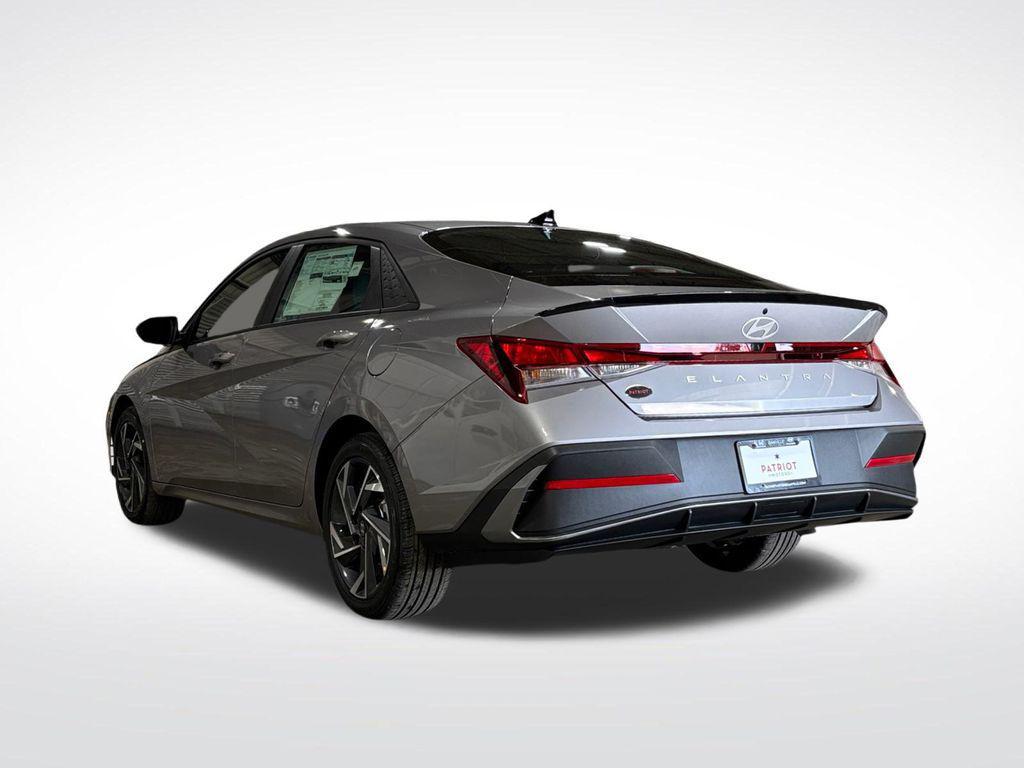 new 2025 Hyundai Elantra car, priced at $21,213