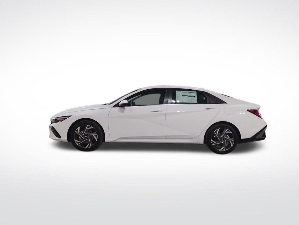 new 2025 Hyundai Elantra car, priced at $25,142