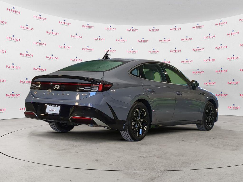 new 2025 Hyundai Sonata car, priced at $25,564