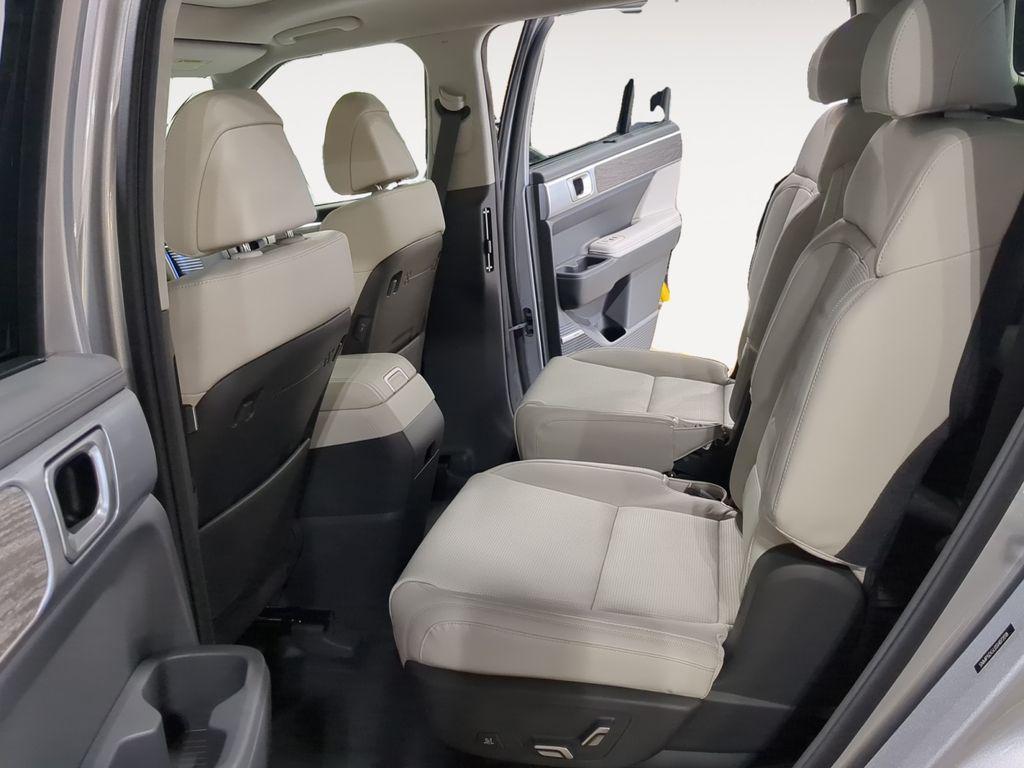 new 2025 Hyundai Santa Fe car, priced at $44,699