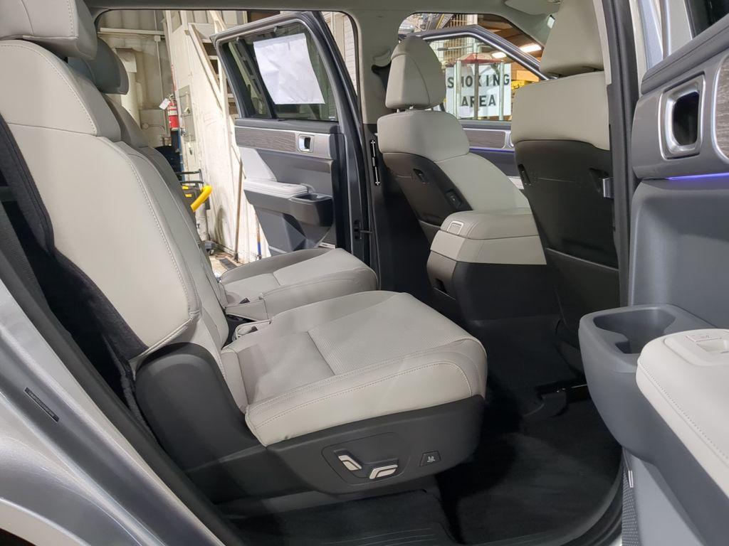 new 2025 Hyundai Santa Fe car, priced at $44,699