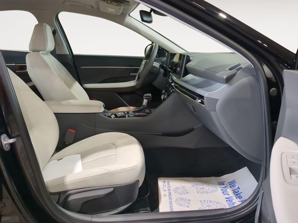 new 2025 Hyundai Sonata car, priced at $23,801