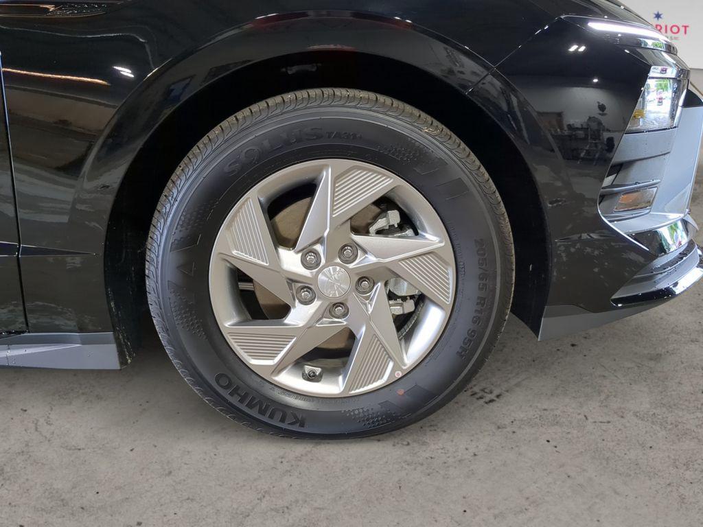 new 2025 Hyundai Sonata car, priced at $23,801