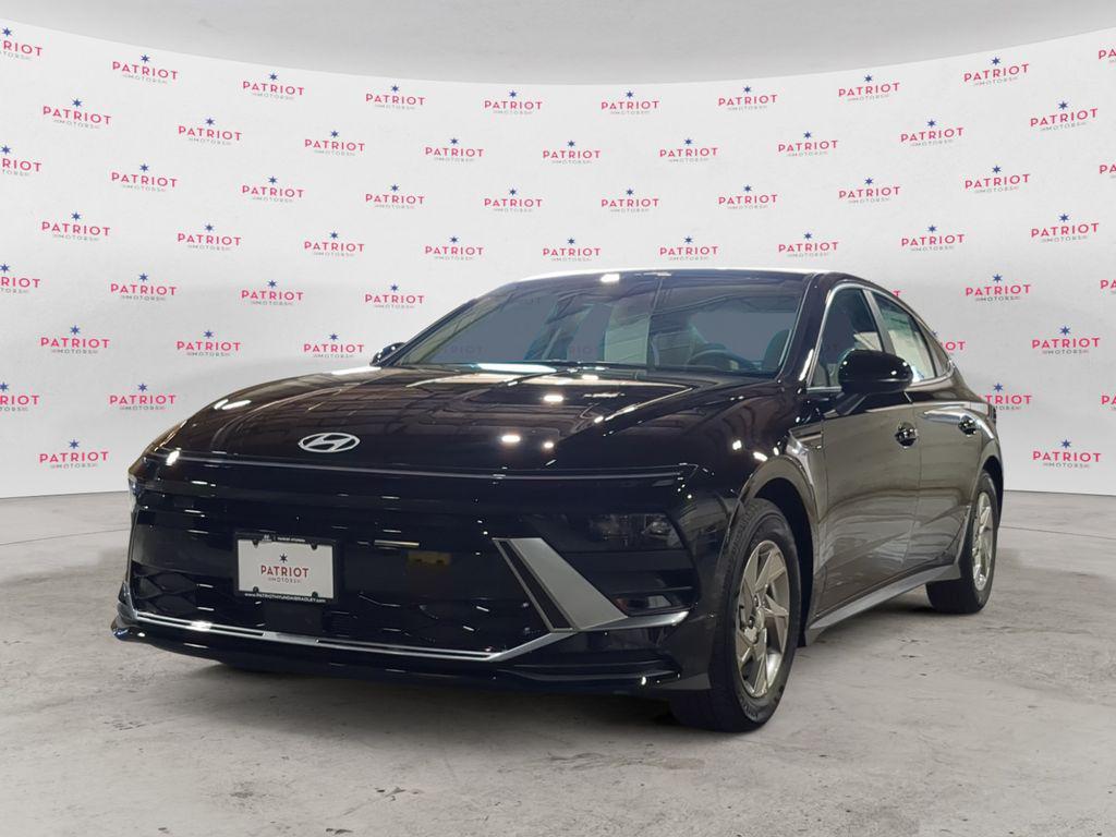 new 2025 Hyundai Sonata car, priced at $23,801