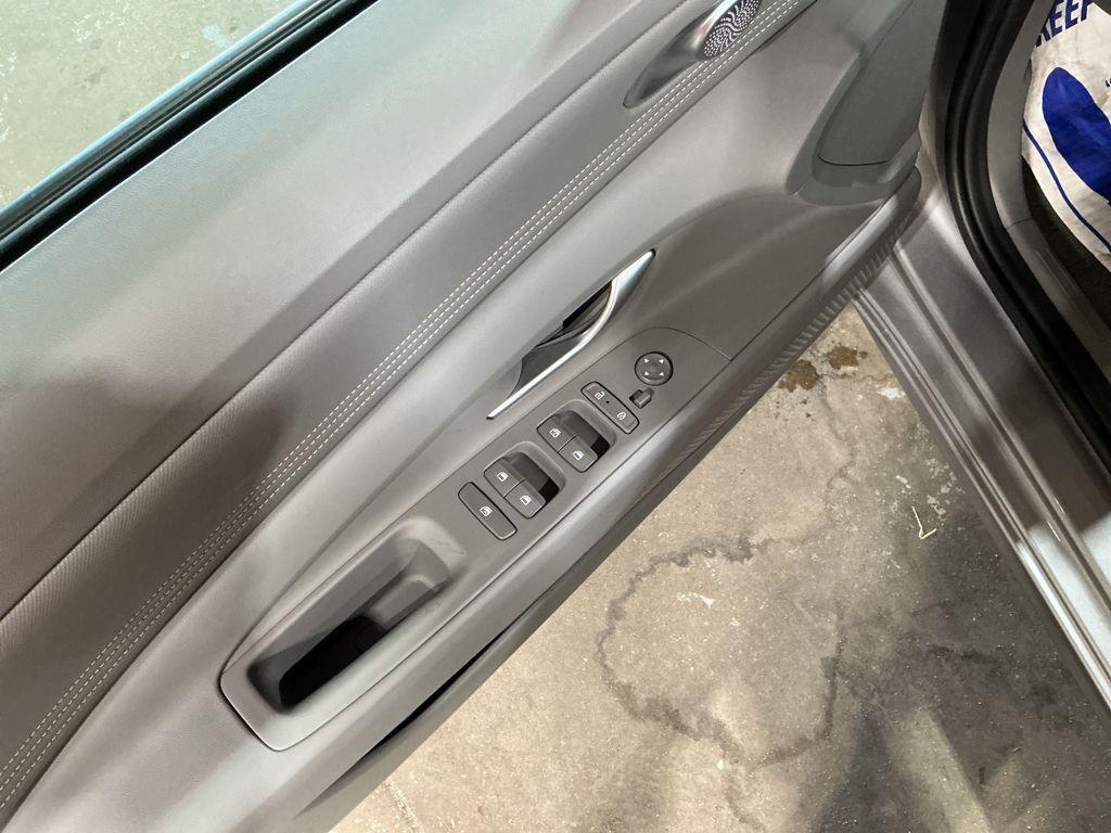 new 2025 Hyundai Elantra car, priced at $21,309