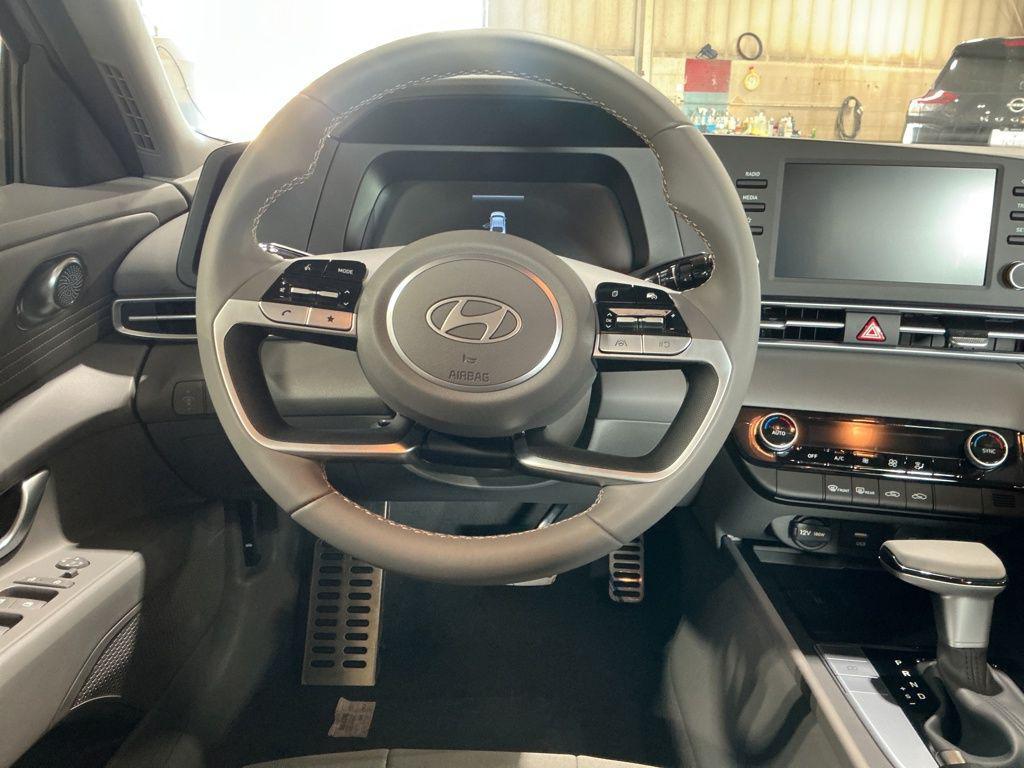 new 2025 Hyundai Elantra car, priced at $21,309