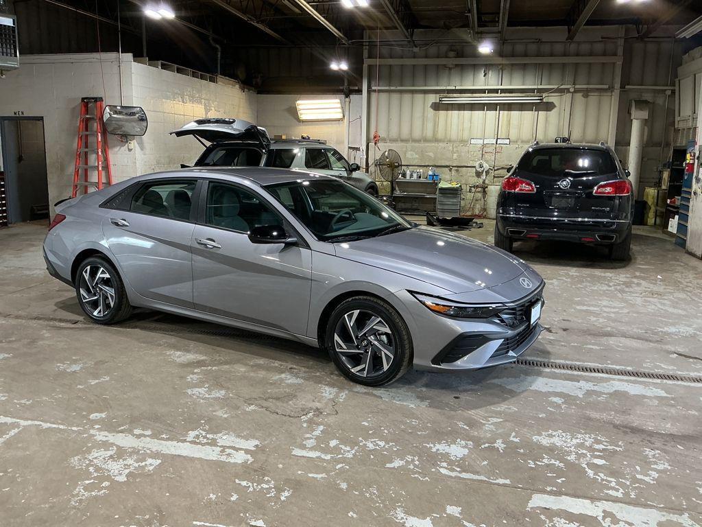 new 2025 Hyundai Elantra car, priced at $21,309