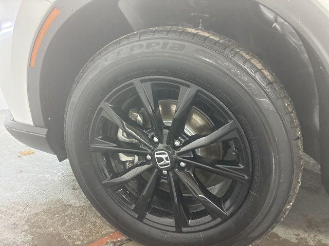 new 2025 Honda CR-V Hybrid car