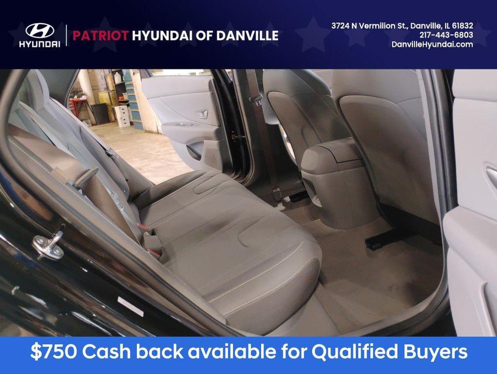new 2025 Hyundai Elantra car, priced at $23,462
