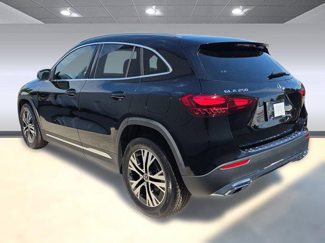 new 2025 Mercedes-Benz GLA 250 car, priced at $42,250