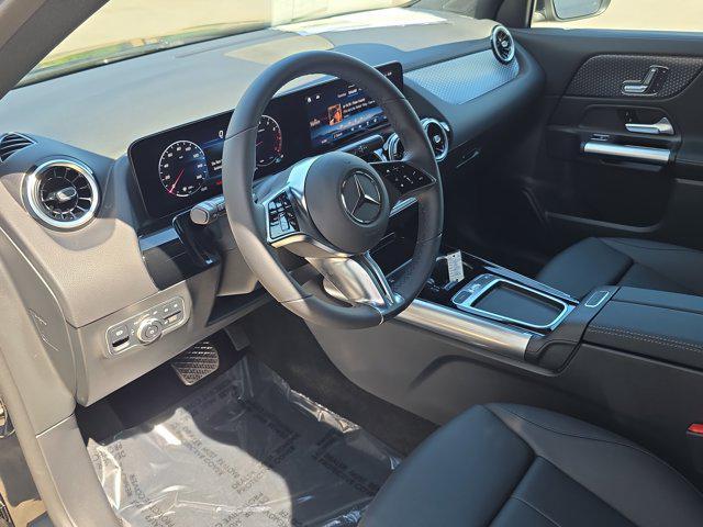 new 2025 Mercedes-Benz GLA 250 car, priced at $42,250