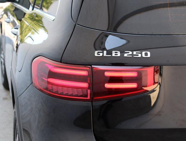 new 2024 Mercedes-Benz GLB 250 car, priced at $51,215