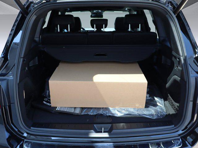 new 2024 Mercedes-Benz GLB 250 car, priced at $51,215