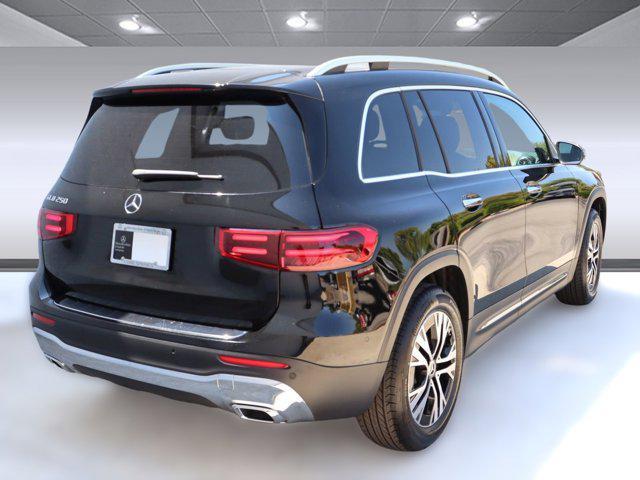 new 2024 Mercedes-Benz GLB 250 car, priced at $51,215