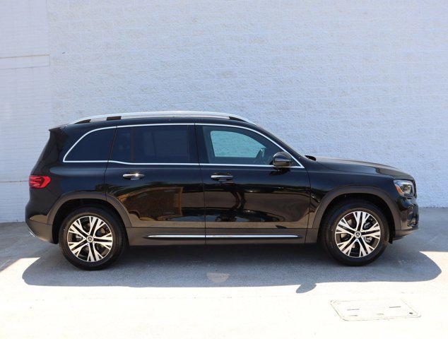 new 2024 Mercedes-Benz GLB 250 car, priced at $51,215