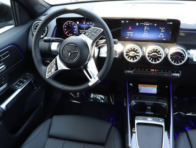 new 2024 Mercedes-Benz GLB 250 car, priced at $51,215
