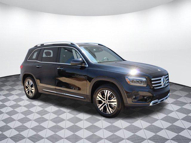 new 2024 Mercedes-Benz GLB 250 car, priced at $51,215