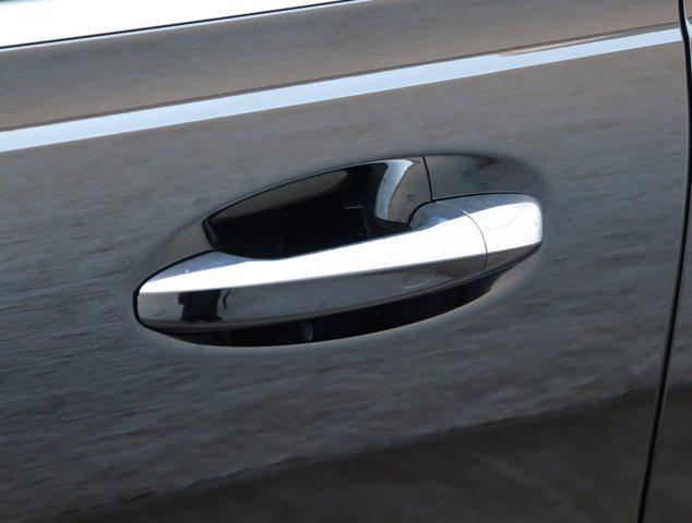 new 2024 Mercedes-Benz GLB 250 car, priced at $51,215