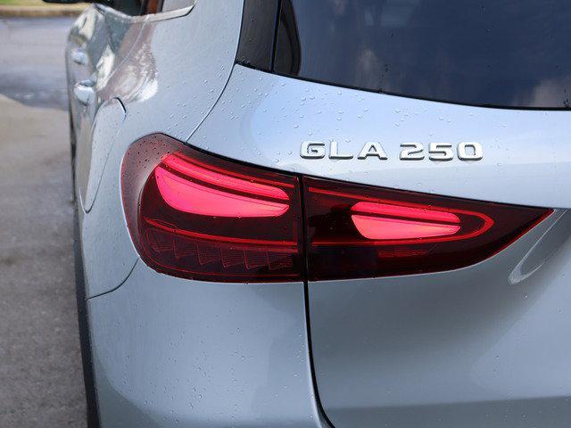 new 2025 Mercedes-Benz GLA 250 car, priced at $48,705