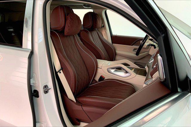 new 2025 Mercedes-Benz Maybach GLS 600 car, priced at $191,045