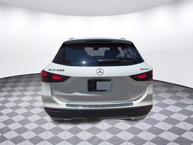 new 2025 Mercedes-Benz GLA 250 car, priced at $47,295