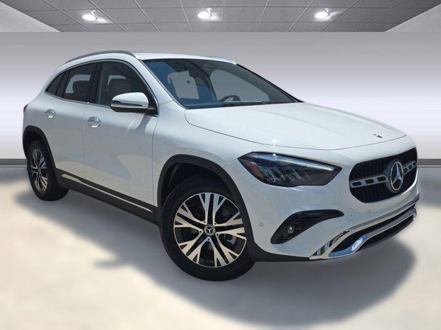 new 2025 Mercedes-Benz GLA 250 car, priced at $47,295