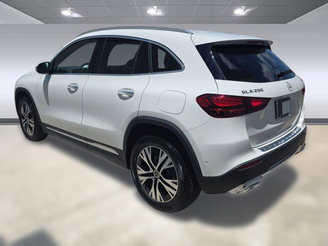 new 2025 Mercedes-Benz GLA 250 car, priced at $47,295