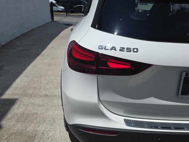 new 2025 Mercedes-Benz GLA 250 car, priced at $47,295