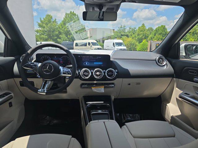 new 2025 Mercedes-Benz GLA 250 car, priced at $47,295
