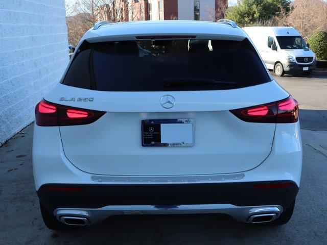 new 2025 Mercedes-Benz GLA 250 car, priced at $47,075