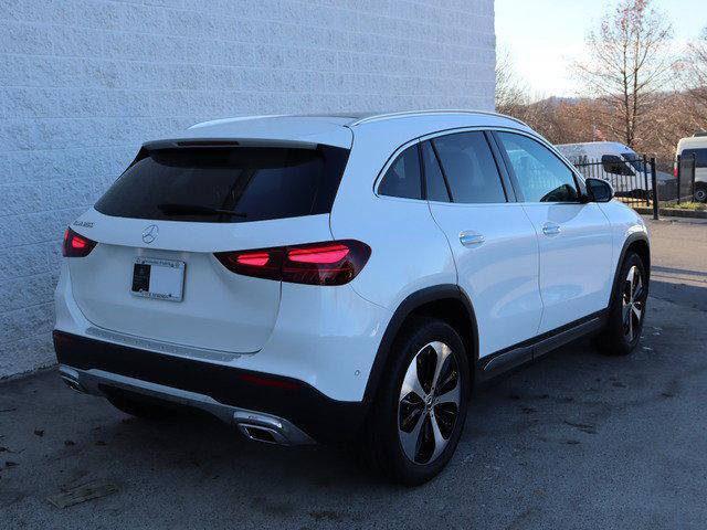 new 2025 Mercedes-Benz GLA 250 car, priced at $47,075