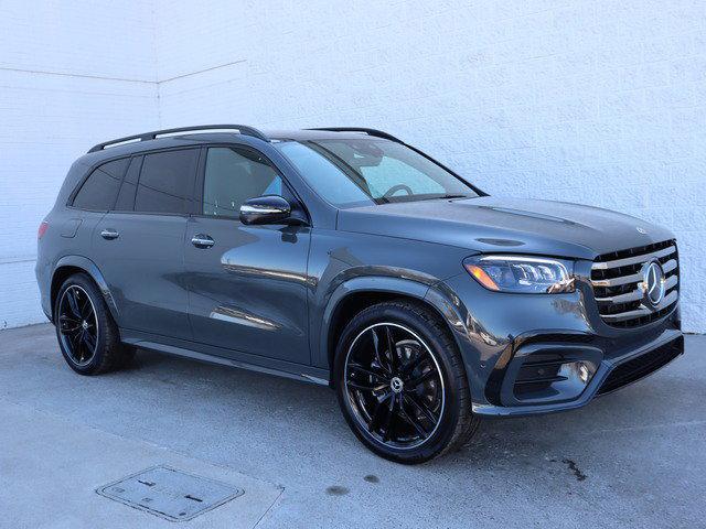 new 2025 Mercedes-Benz GLS 450 car, priced at $113,600