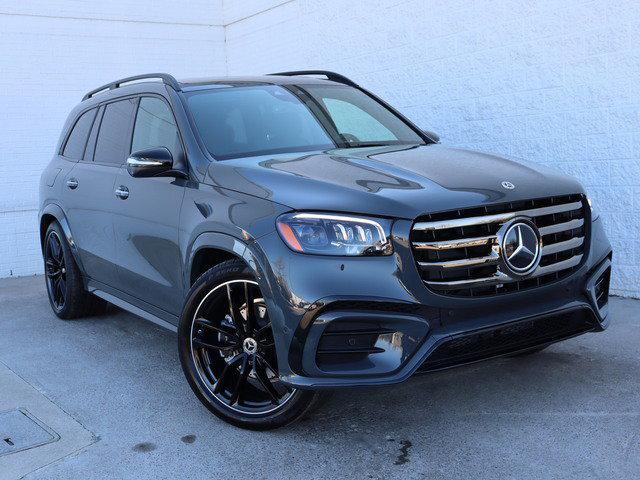 new 2025 Mercedes-Benz GLS 450 car, priced at $113,600