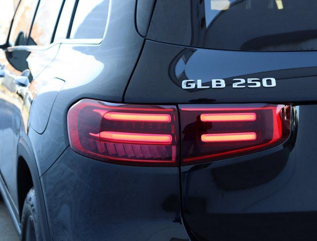 new 2024 Mercedes-Benz GLB 250 car, priced at $46,900