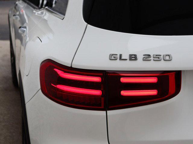 new 2025 Mercedes-Benz GLB 250 car, priced at $50,580