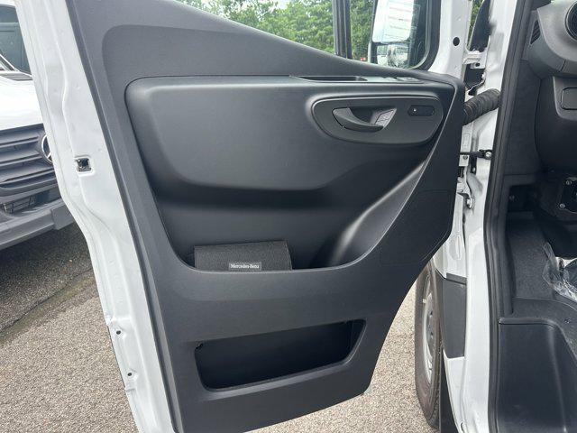 new 2024 Mercedes-Benz Sprinter 2500 car, priced at $68,894