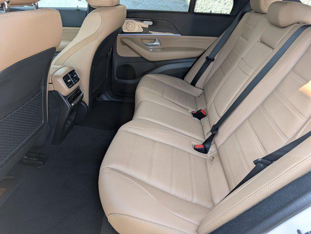 new 2025 Mercedes-Benz GLE 450 car, priced at $89,630