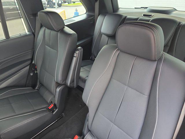 new 2025 Mercedes-Benz GLS 580 car, priced at $130,180