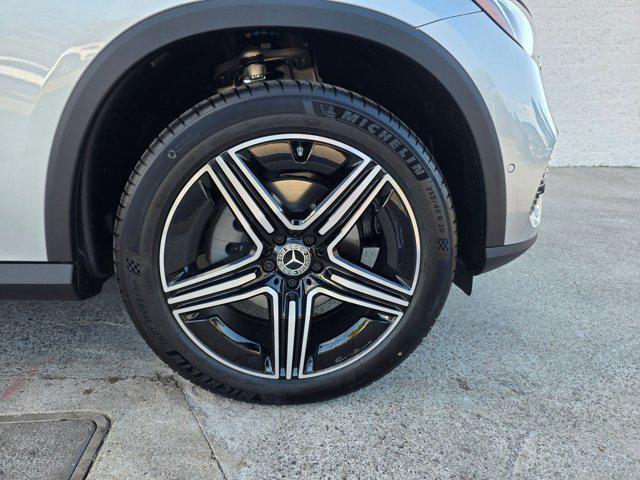 new 2026 Mercedes-Benz GLC 300 car, priced at $61,785