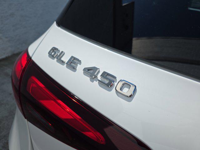 new 2025 Mercedes-Benz GLE 450 car, priced at $84,530