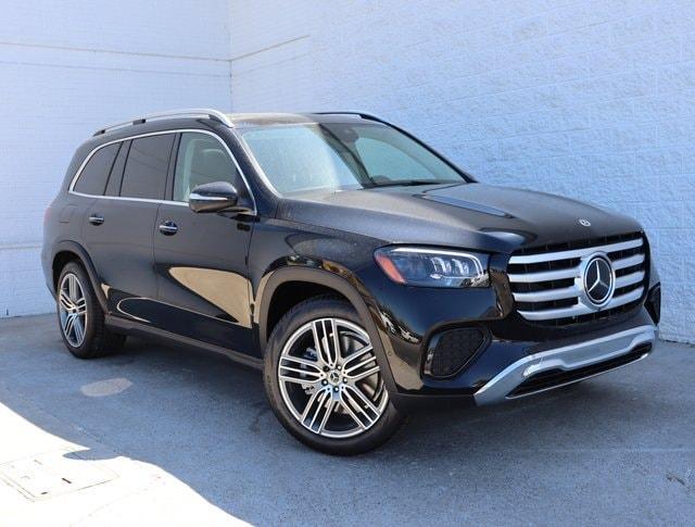 new 2024 Mercedes-Benz GLS 450 car, priced at $90,700