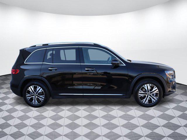 new 2024 Mercedes-Benz GLB 250 car, priced at $51,215