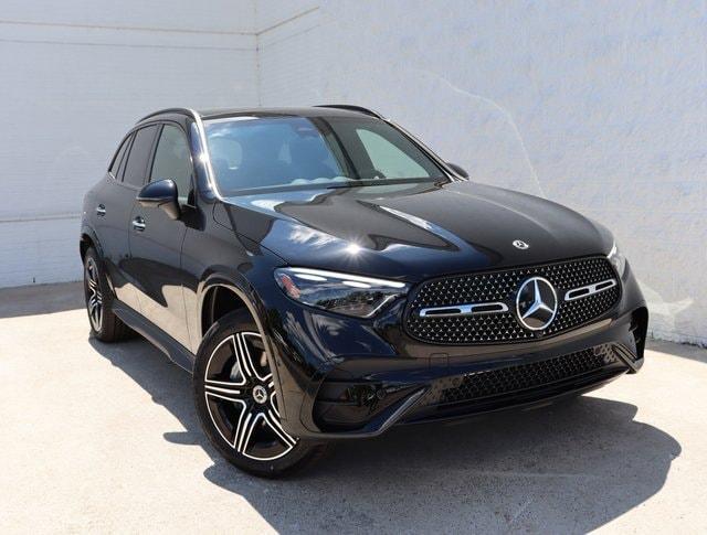 new 2024 Mercedes-Benz GLC 300 car, priced at $61,940