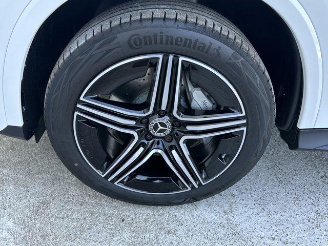 new 2025 Mercedes-Benz GLC 350e car, priced at $72,275