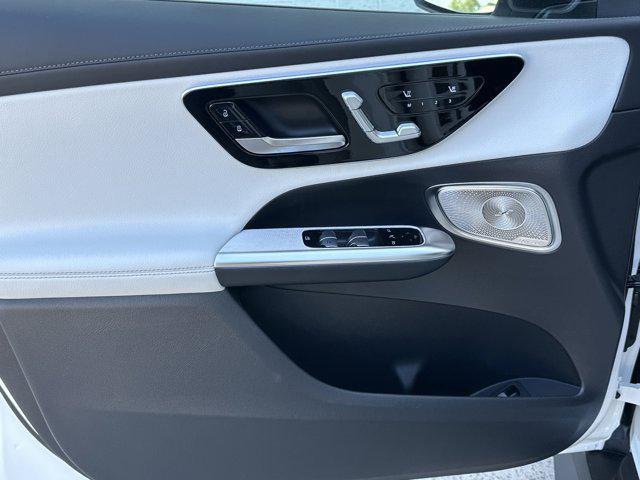 new 2025 Mercedes-Benz GLC 350e car, priced at $72,275